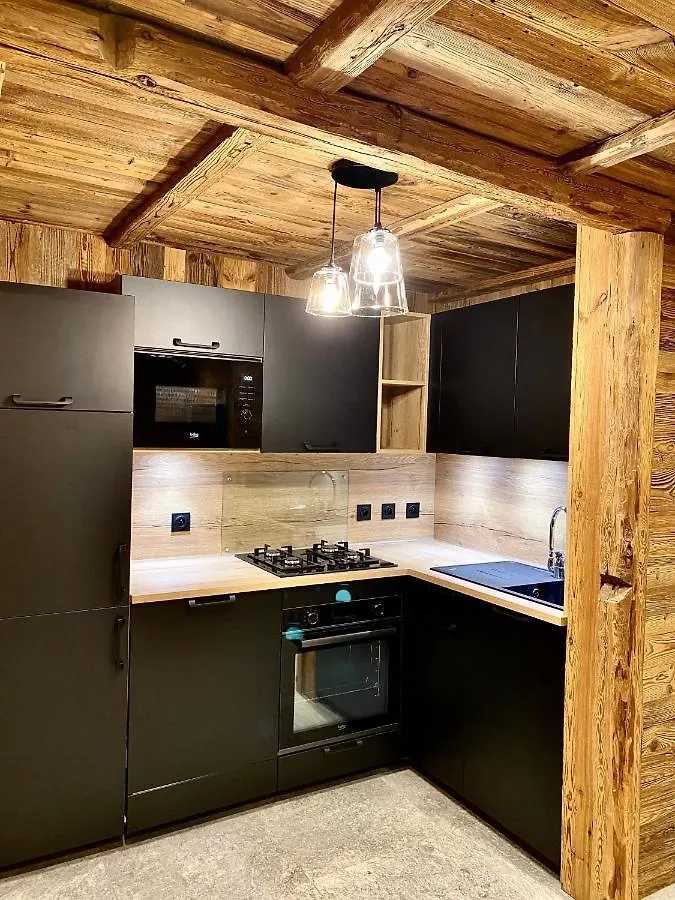 Chalet Les Cocales Residence Sejour Et Nuitees B&B - Appartement Pin Cembro Bessans Apartment