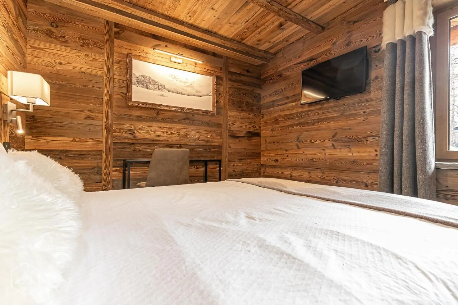 Chalet Les Cocales Residence Sejour Et Nuitees B&B - Appartement Pin Cembro Bessans Apartment